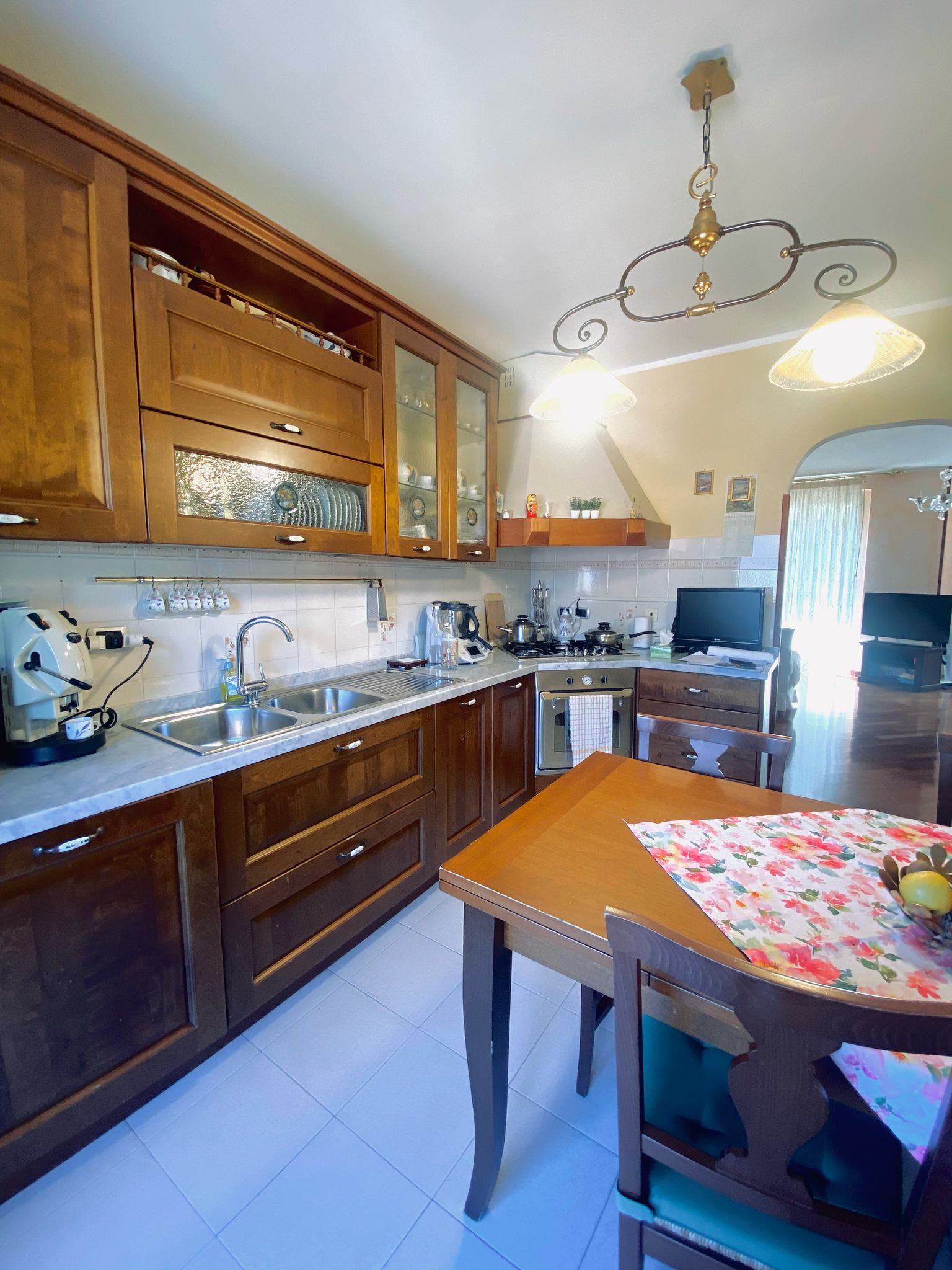 Vendita Appartamento Quadrilocale a Follo, (SP) - F380