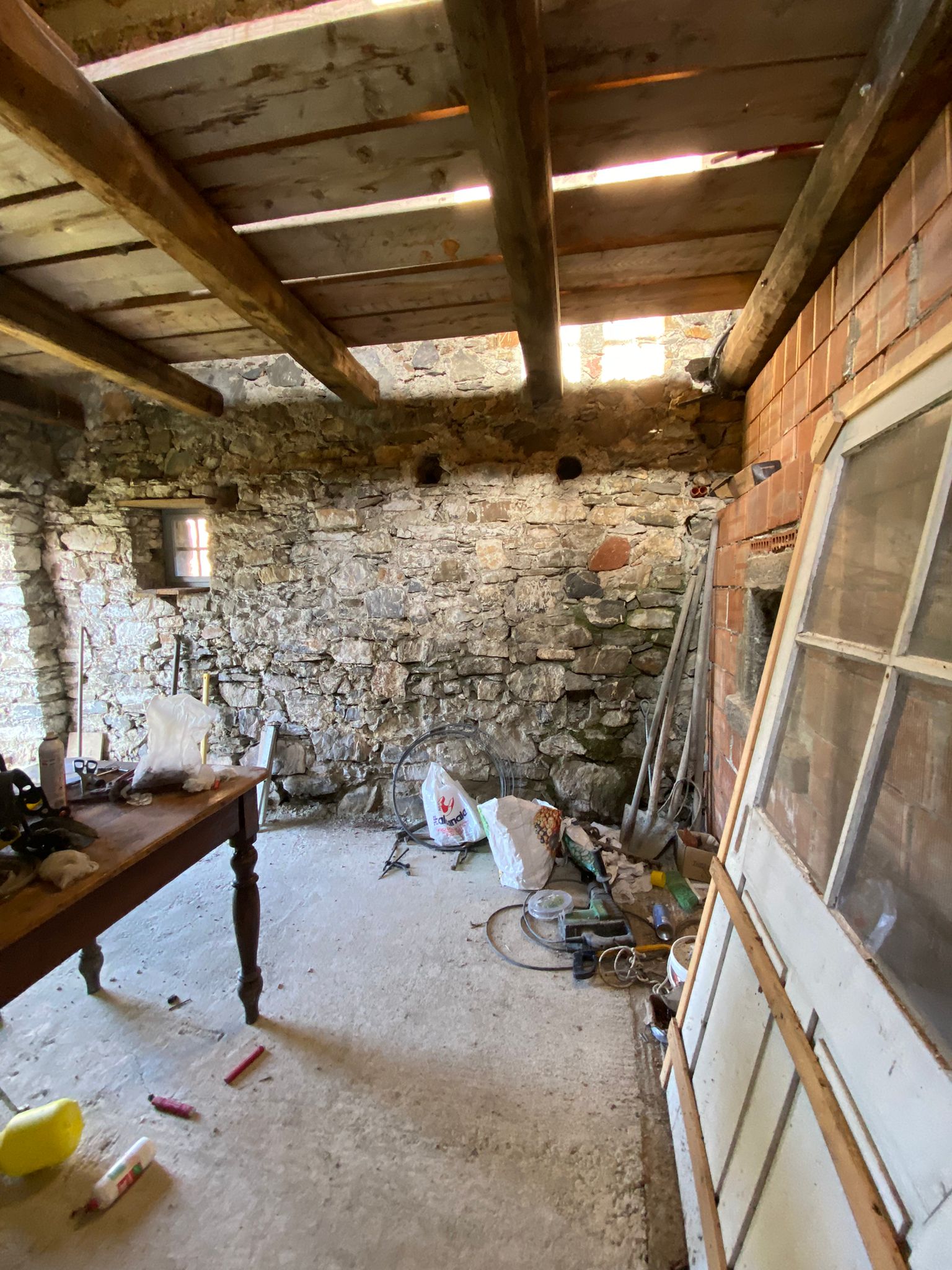 Semindipendente in sasso