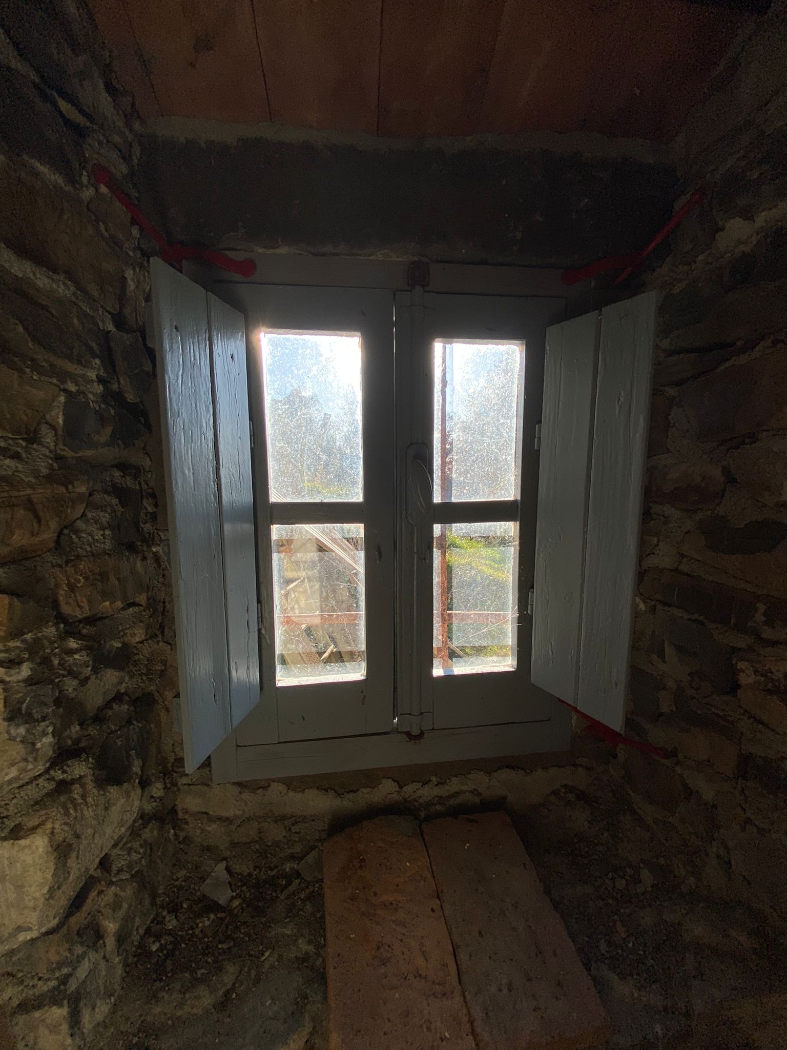 Semindipendente in sasso