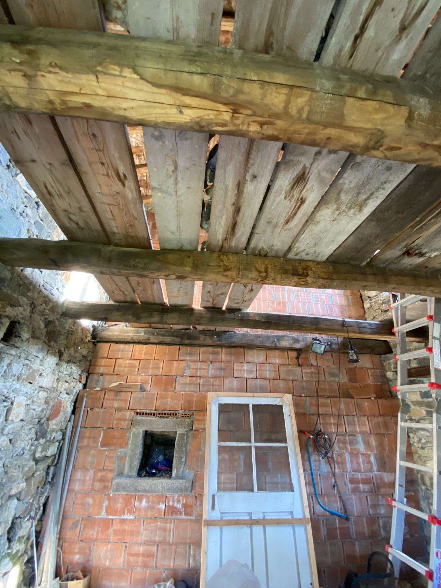 Semindipendente in sasso