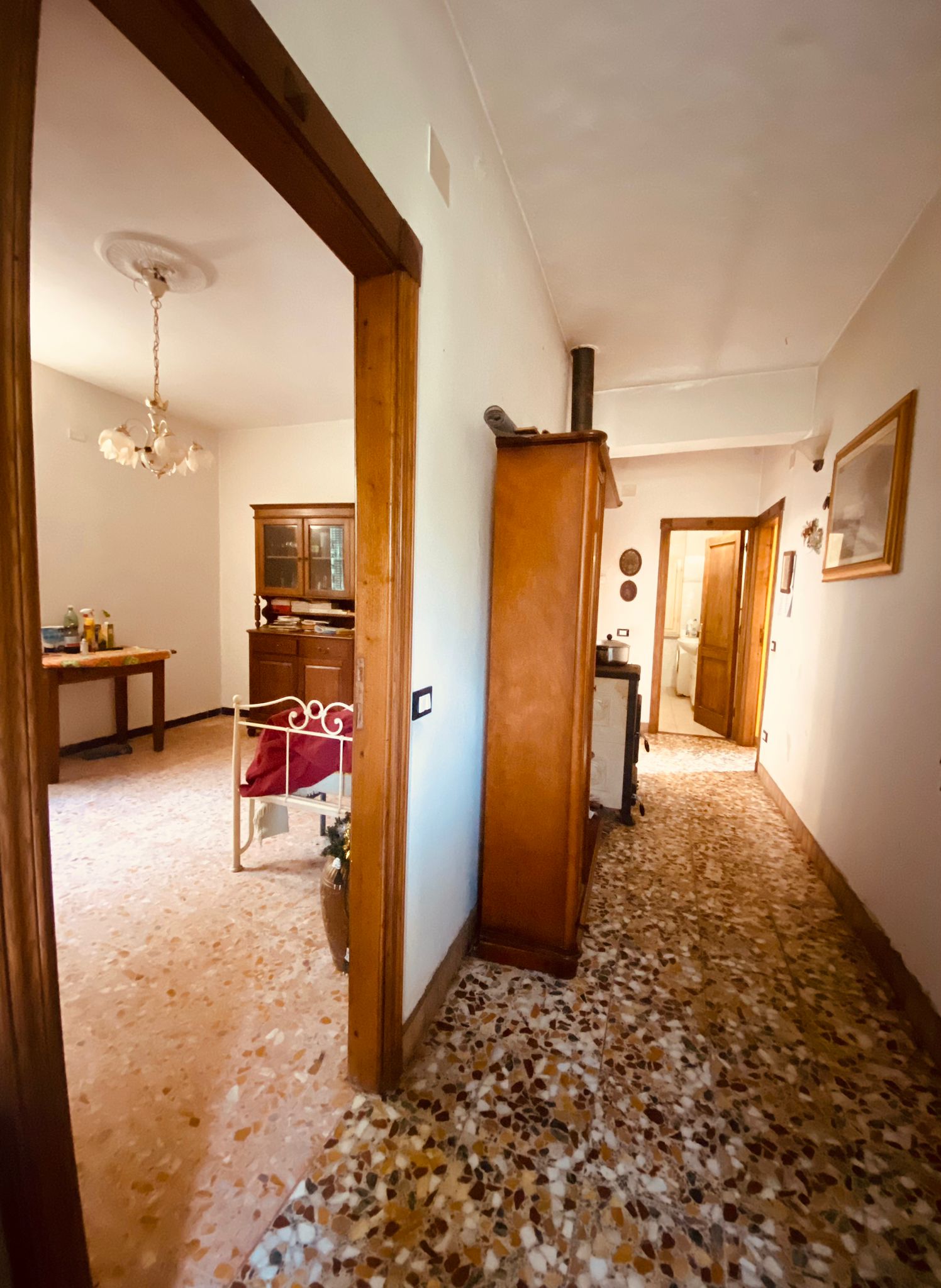 Indipendente con terreno, ulivi e vista mare – 15 min da Follo