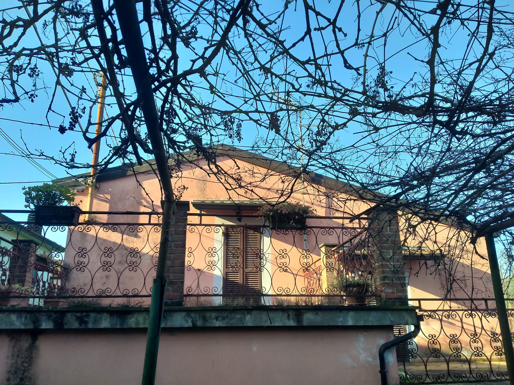 Casa indipendente con terrazze e giardino nel borgo di Pulica , Lunigiana – a 25 minuti dal mare