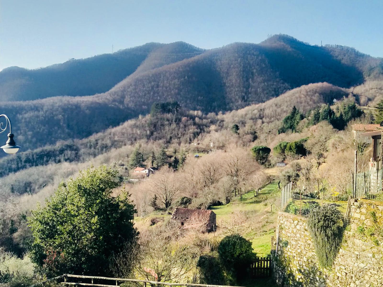 Casa indipendente con terrazze e giardino nel borgo di Pulica , Lunigiana – a 25 minuti dal mare