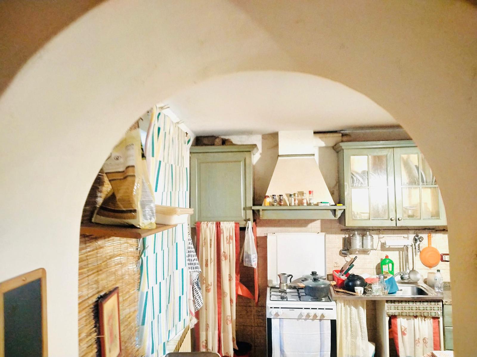 Affascinante casa di borgo con camino e vista sulle valli della Lunigiana