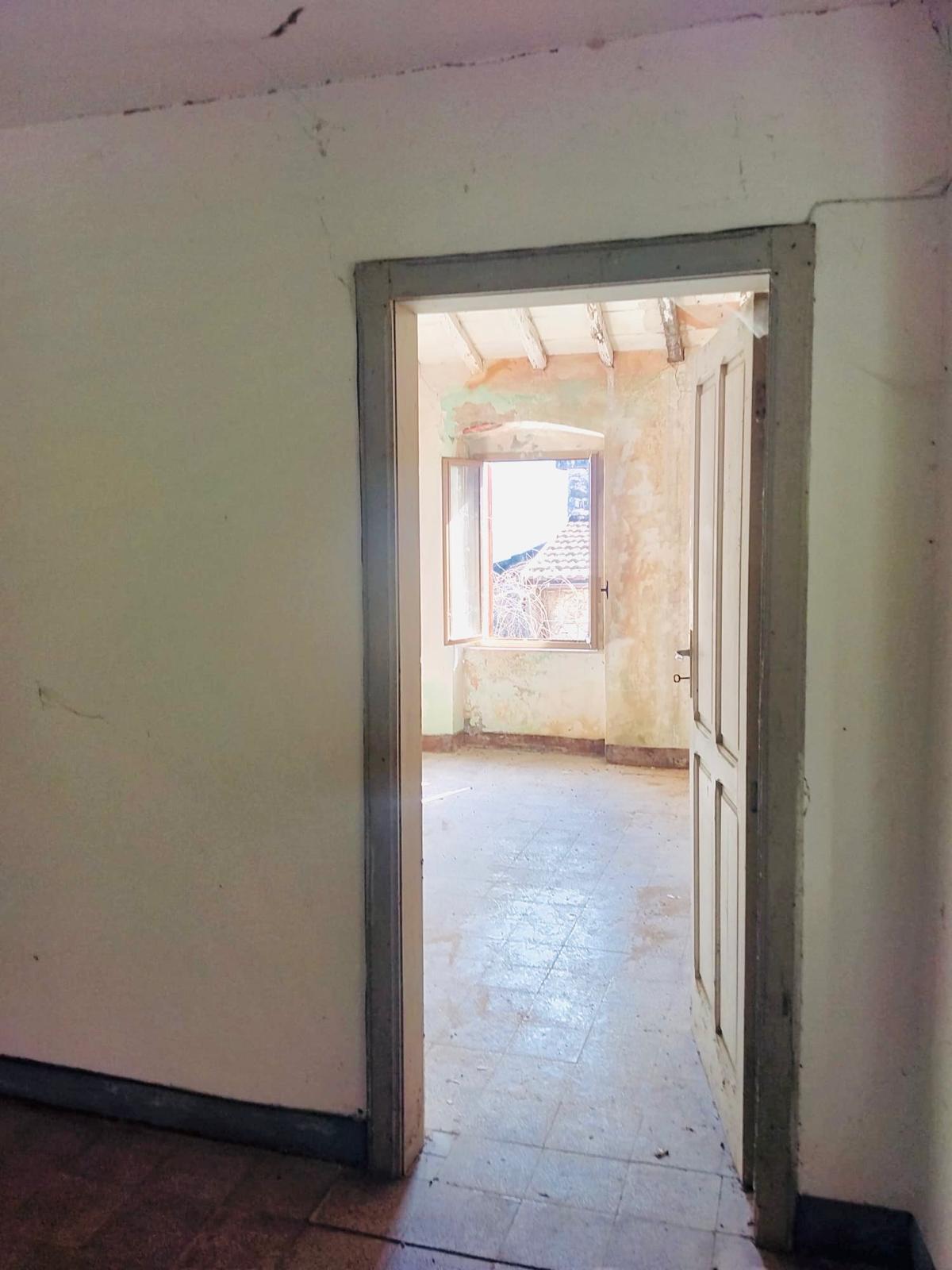 Vuoi ristrutturare una casa di charme nel cuore della Lunigiana?