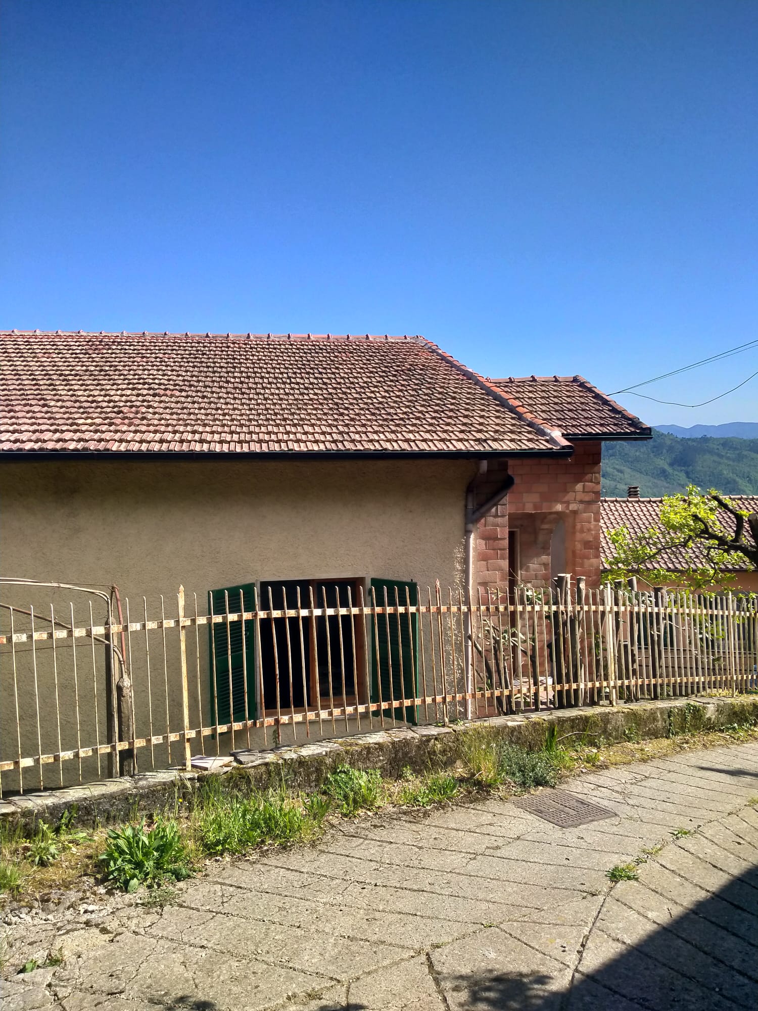 TORPIANA – ALTA VAL DI VARA Una casa felice immersa nella natura
