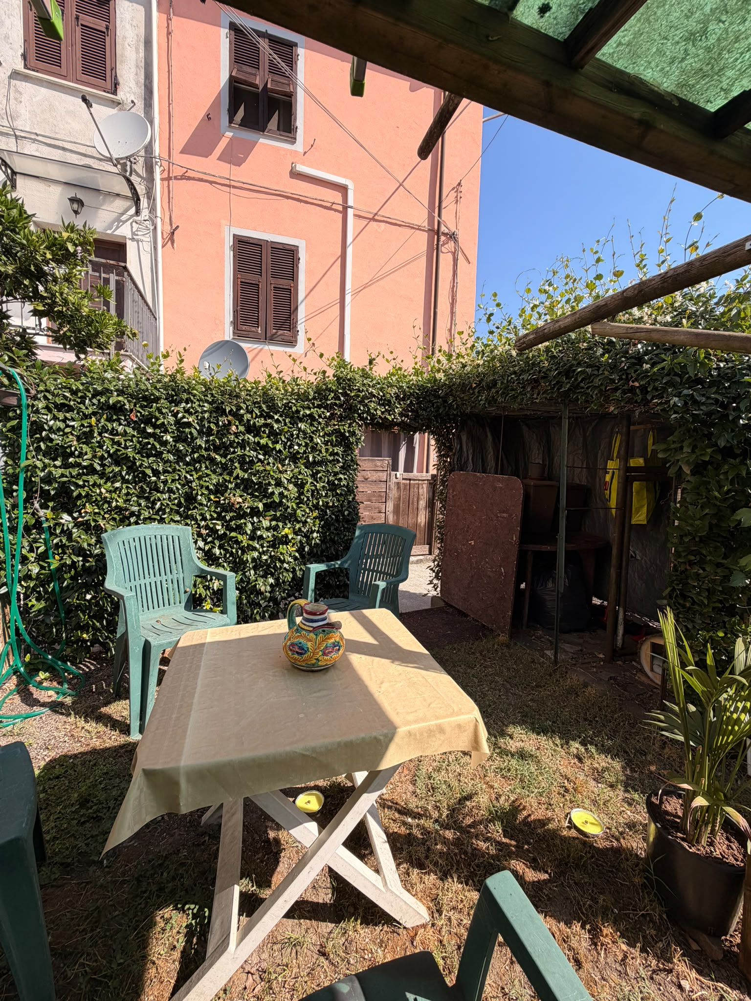 LA CASETTA ROSA
